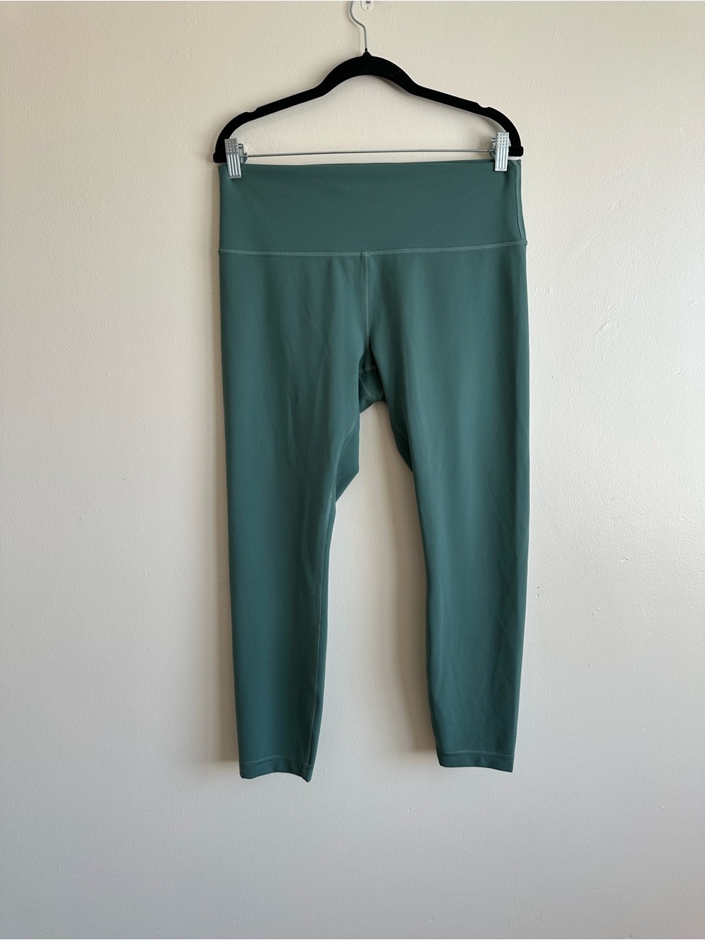 Lululemon Wunder Train High-Rise Tight 25" Medium Forest Size 14